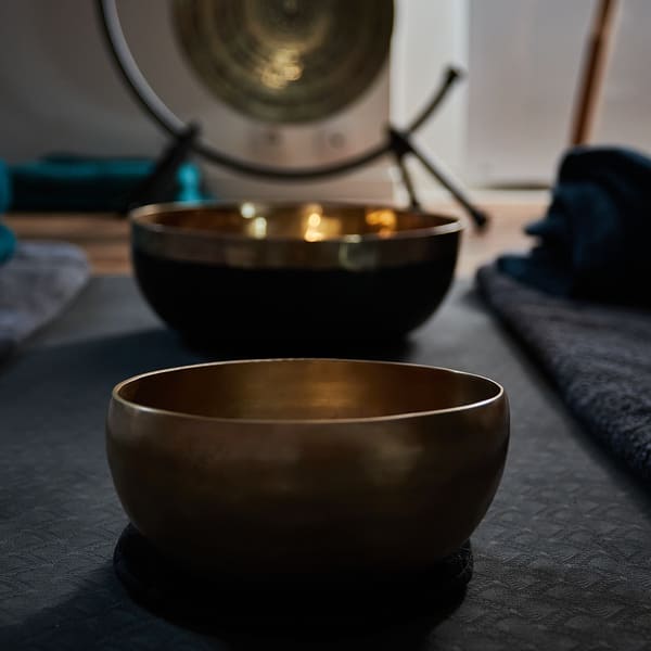 Bain sonore aux bols tibétains