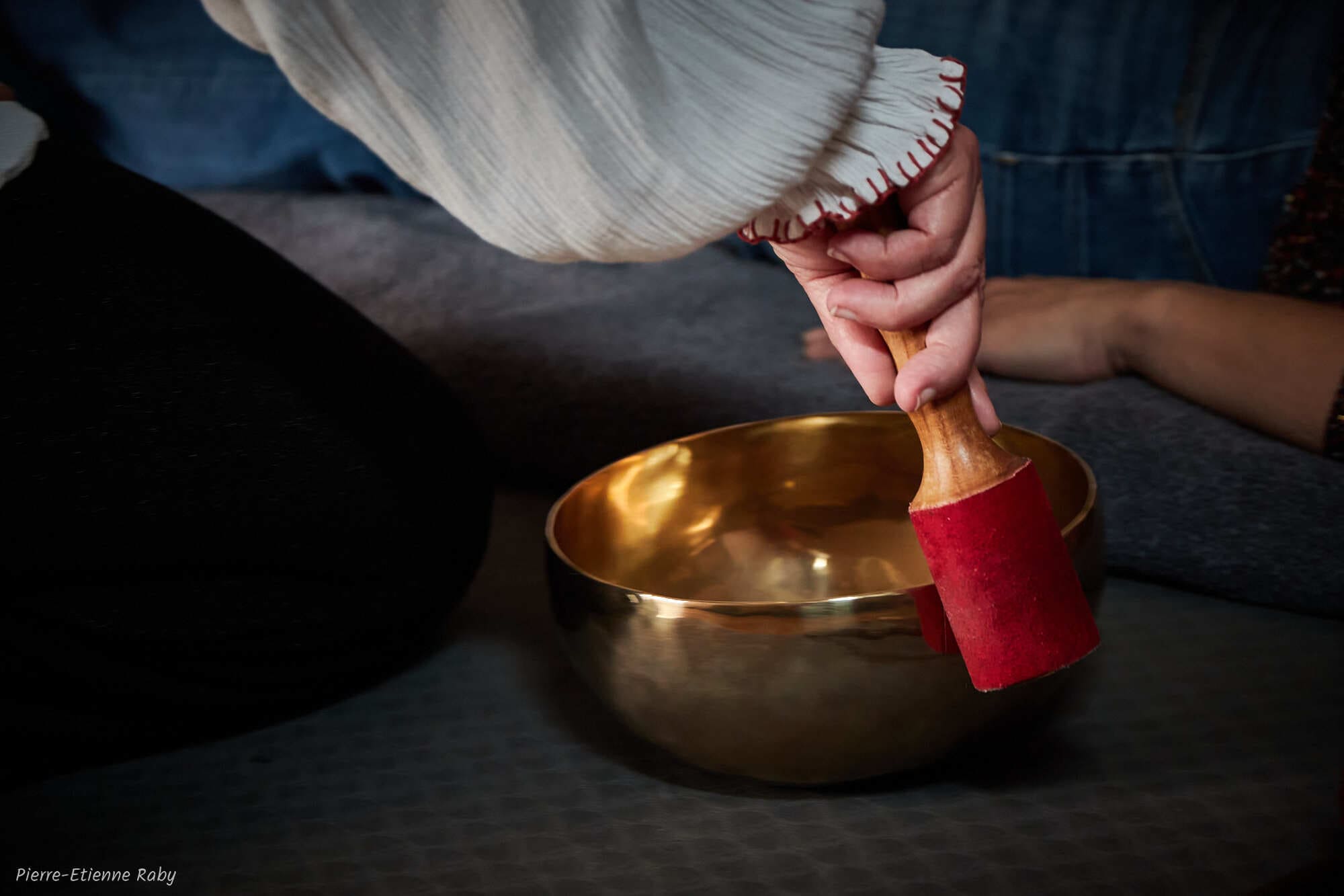 bol tibétain avec mailloche pour massage sonore